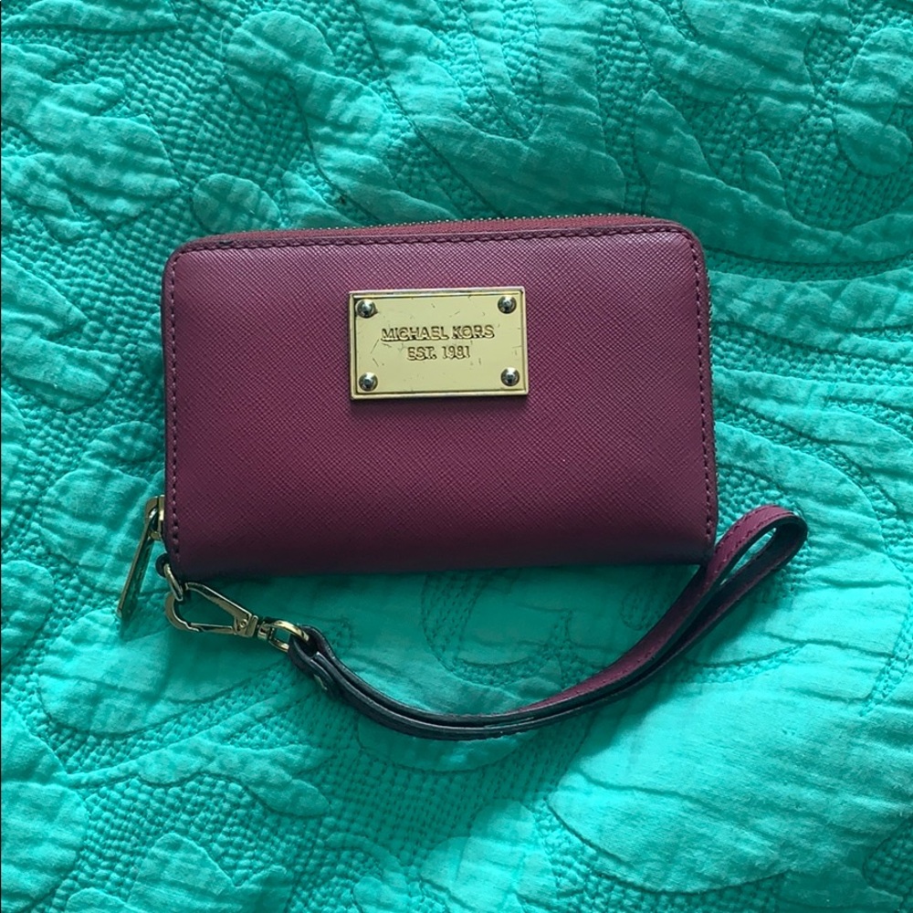 Michael Kors wristlet